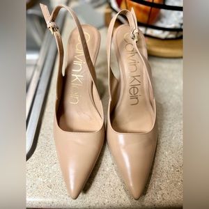 Calvin Klein Tan Slingbacks
